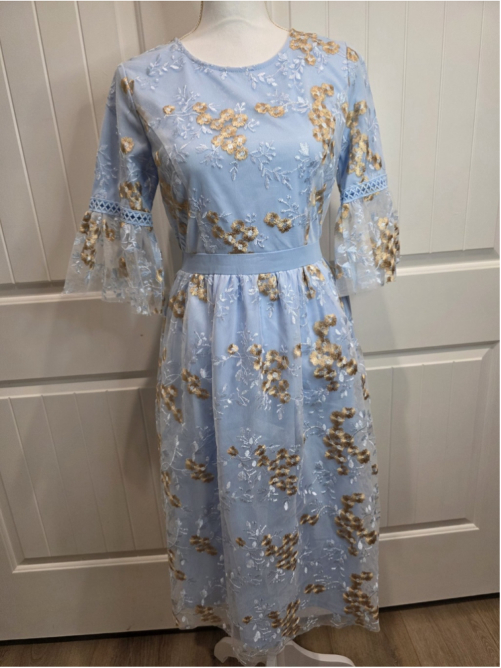 Polagram Blue Floral Embroidered Mesh Tulle Midi Dress NWT Sz S Short Bell Sleev - Picture 3 of 12